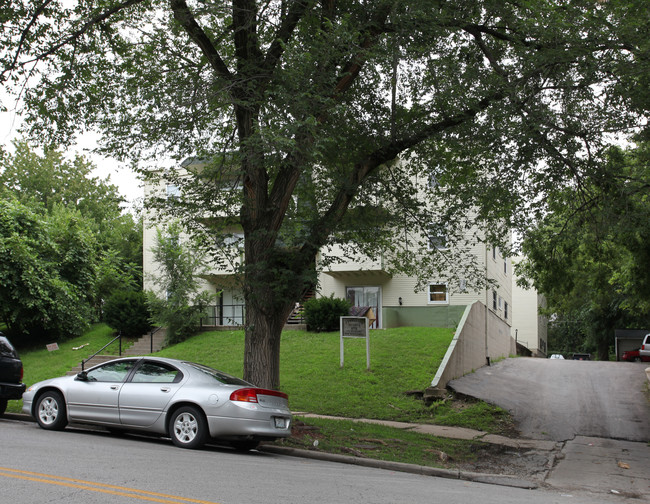 Pendleton Heights Apartments in Kansas City, MO - Building Photo - Building Photo