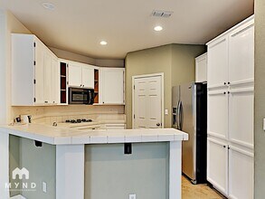 133 Bridgeway Ct in Roseville, CA - Building Photo - Building Photo