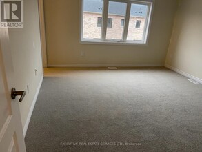40 Concord Dr in Thorold, ON - Building Photo - Building Photo