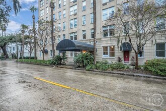 106 W Gwinnett St in Savannah, GA - Building Photo - Building Photo