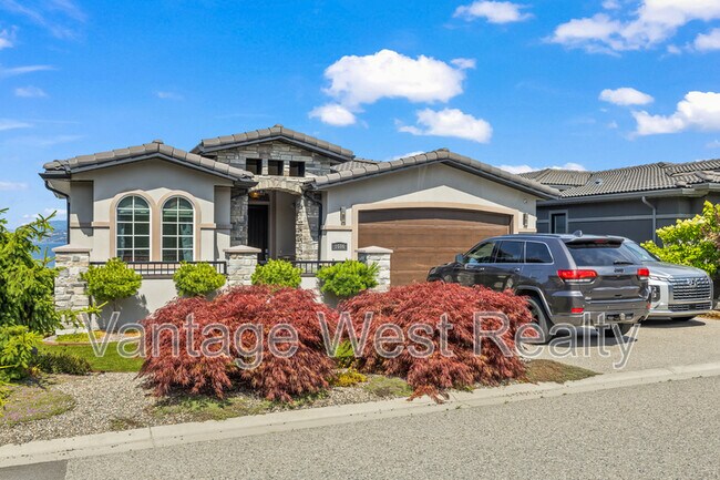 1606 Marina Way in Kelowna, BC - Building Photo - Building Photo