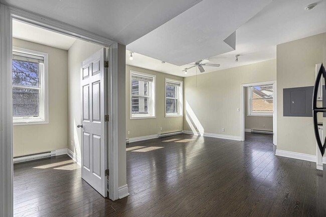 329 Johnson St in Kingston, ON - Building Photo - Building Photo