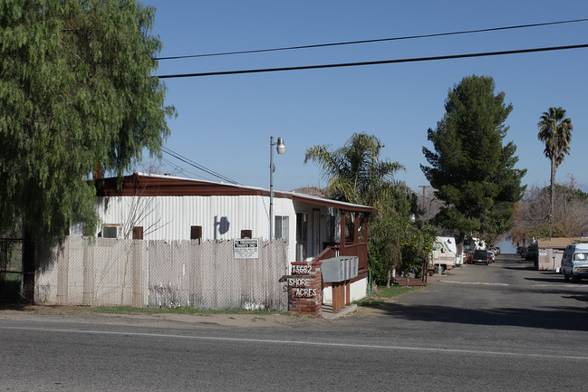 15682 Grand Ave in Lake Elsinore, CA - Building Photo - Building Photo