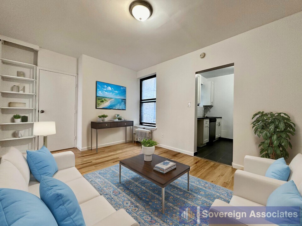 401 E 68th St in New York, NY - Building Photo