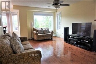 5431 McFarren Blvd in Mississauga, ON - Building Photo - Building Photo