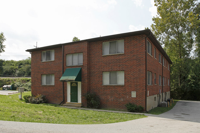 Garden Hill Apartments in St. Louis, MO - Building Photo - Building Photo