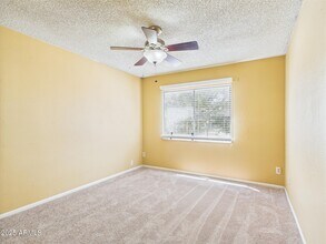 5224 N 42nd Ln in Phoenix, AZ - Building Photo - Building Photo