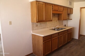 5229 Cornell Ave in El Paso, TX - Building Photo - Building Photo