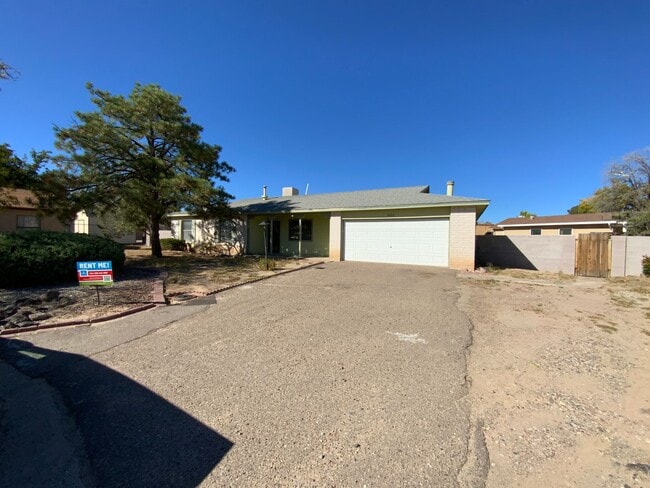 1650 Domain Loop SE in Rio Rancho, NM - Building Photo - Building Photo