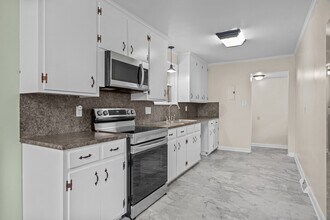 205 Fieldstone Cir in Statesville, NC - Building Photo - Building Photo