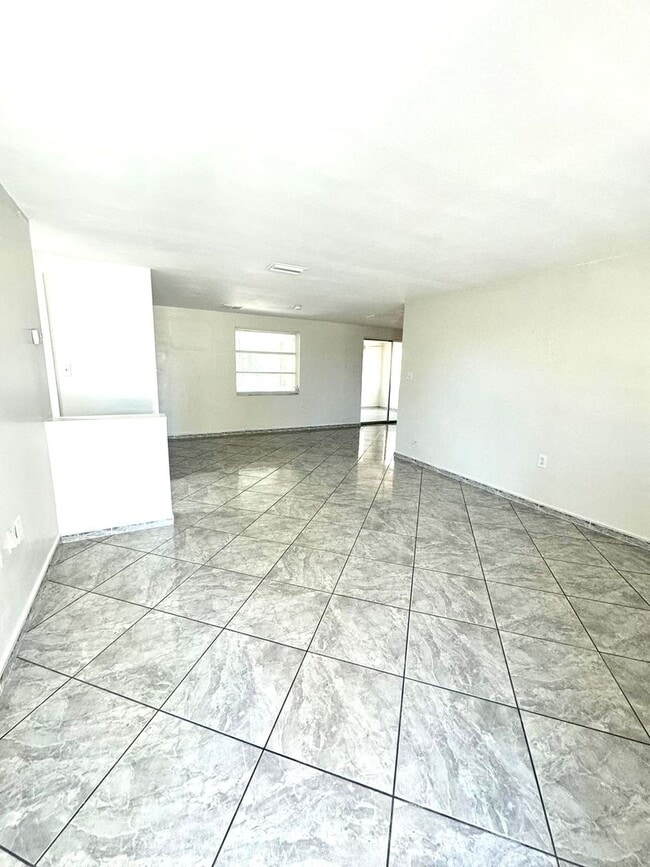 property at 1019 Pert Ln