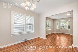 856 Lake Michigan Dr NW in Grand Rapids, MI - Building Photo - Building Photo