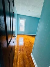 2841 Macklem Ave, Unit 1st Floor in Niagara Falls, NY - Foto de edificio - Building Photo