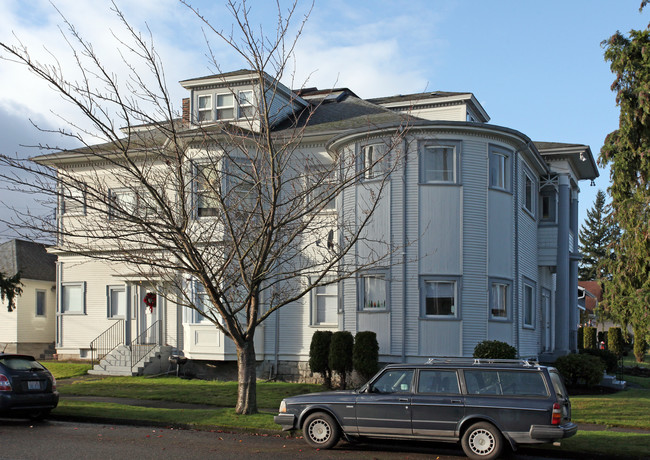 3104 N 8th St in Tacoma, WA - Foto de edificio - Building Photo