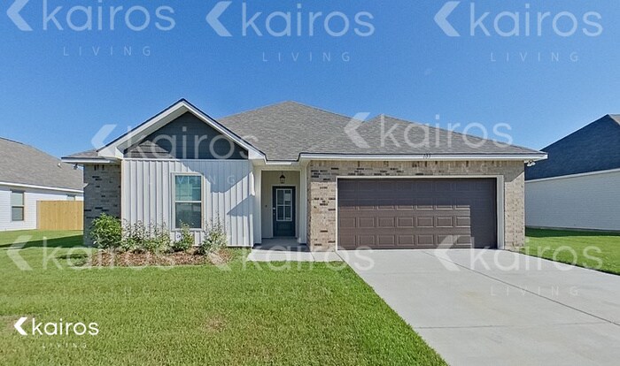 103 Hendrix Rd in Carencro, LA - Building Photo