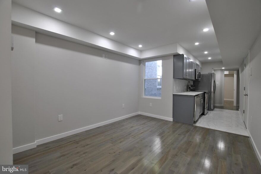 2153 N 19th St, Unit F175 in Philadelphia, PA - Building Photo