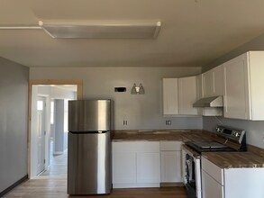 2407-2407 Sycamore St in Columbus, IN - Foto de edificio - Building Photo