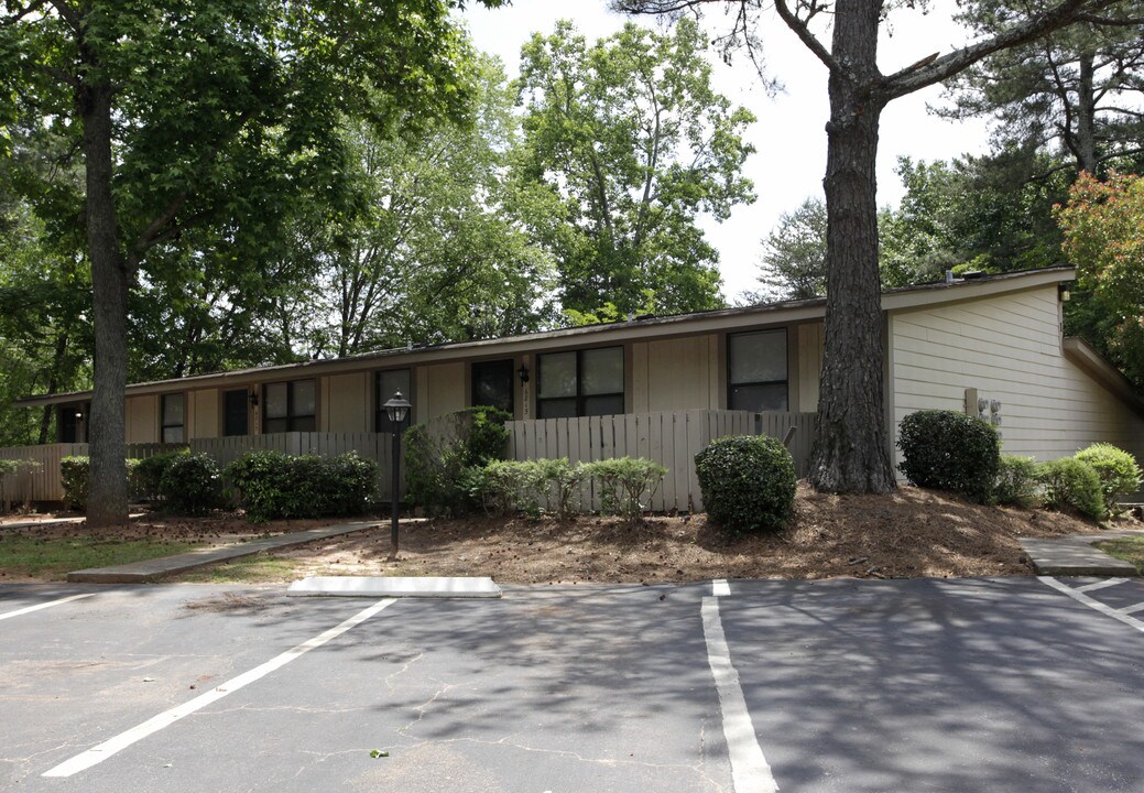 Parkwood Village Apartments in Douglasville, GA - Building Photo