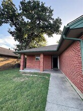 1508 Hollowbrook Ct in Fort Worth, TX - Building Photo - Building Photo