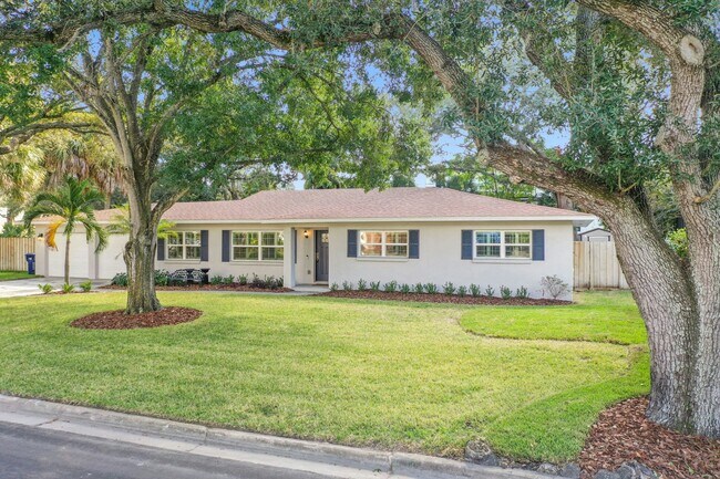 4802 W Longfellow Ave in Tampa, FL - Building Photo - Building Photo