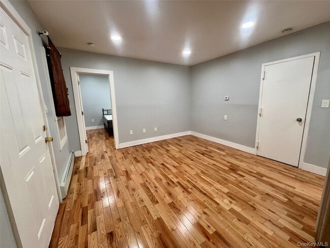 305A Beach 88th St in Queens, NY - Building Photo - Building Photo