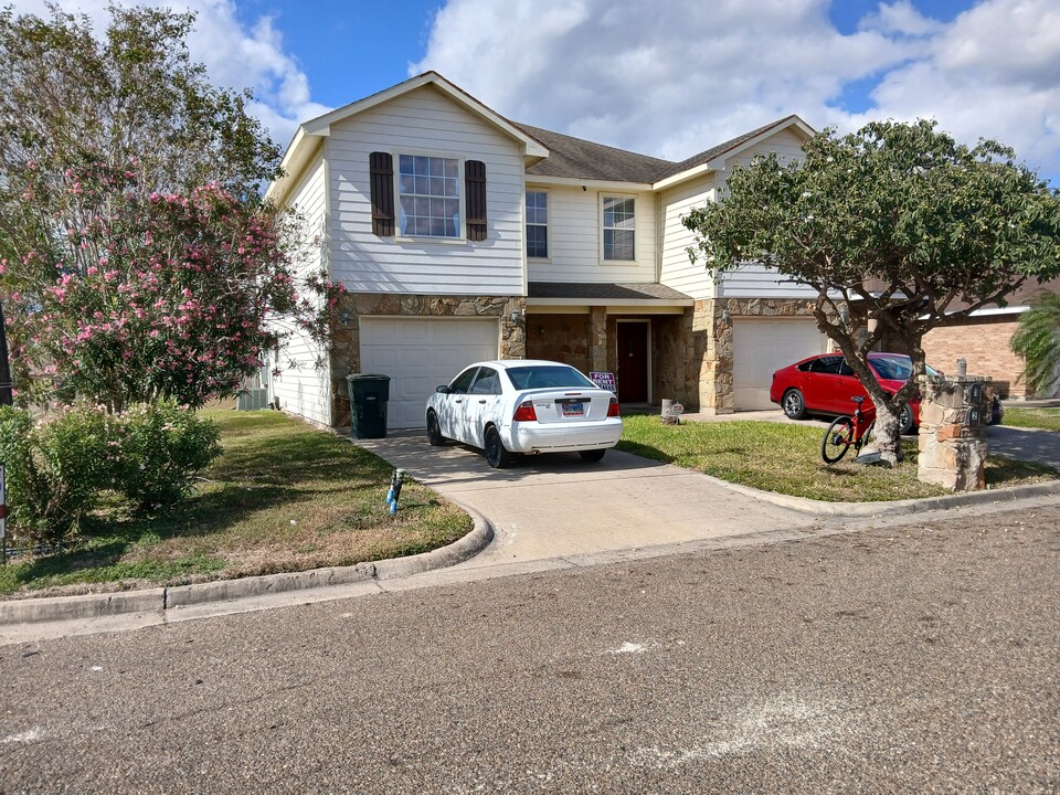 413 Mississippi St in Harlingen, TX - Foto de edificio