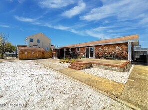 1813 Capstan Dr in Toms River, NJ - Building Photo - Building Photo