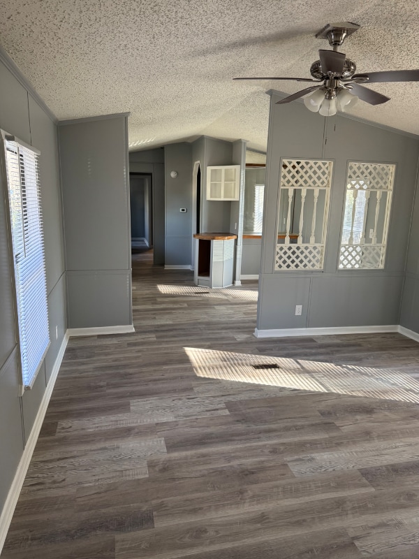 924 W 49th St, Unit LOT 22 in Anniston, AL - Foto de edificio - Building Photo