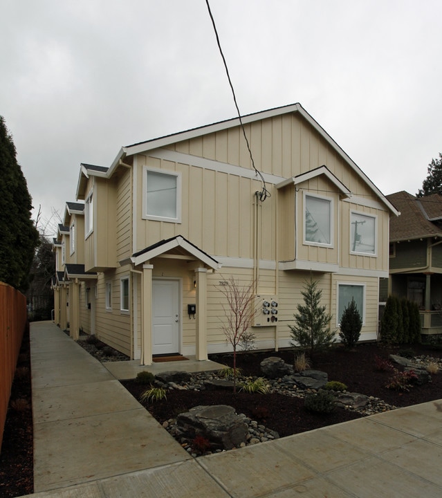 New 4 Units Apartment in Portland, OR - Foto de edificio