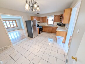 7843 Jackson Ave in Munster, IN - Building Photo - Building Photo