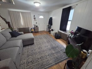 400 Bennett St in Luzerne, PA - Foto de edificio - Building Photo