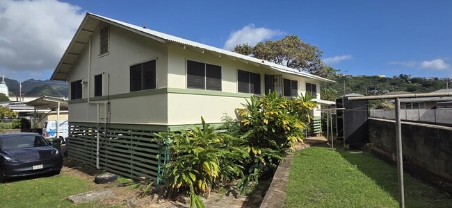 1533 Palolo Ave in Honolulu, HI - Foto de edificio - Building Photo