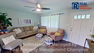 4302 Gordon Rd in Wilmington, NC - Building Photo - Building Photo