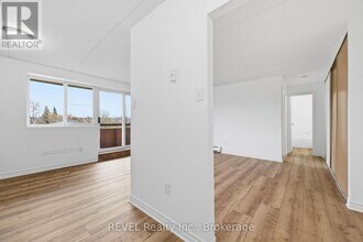 19 Manchester Ave in St Catharines, ON - Building Photo - Building Photo