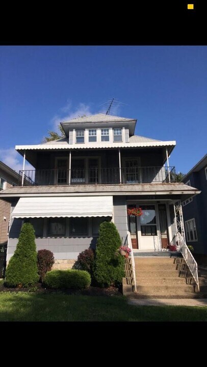 279 Sterling Ave, Unit 2 in Buffalo, NY - Building Photo