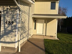 487-489 Ecols St S in Monmouth, OR - Building Photo