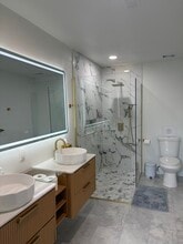 2356 N Blando Rd in Palm Springs, CA - Foto de edificio - Building Photo