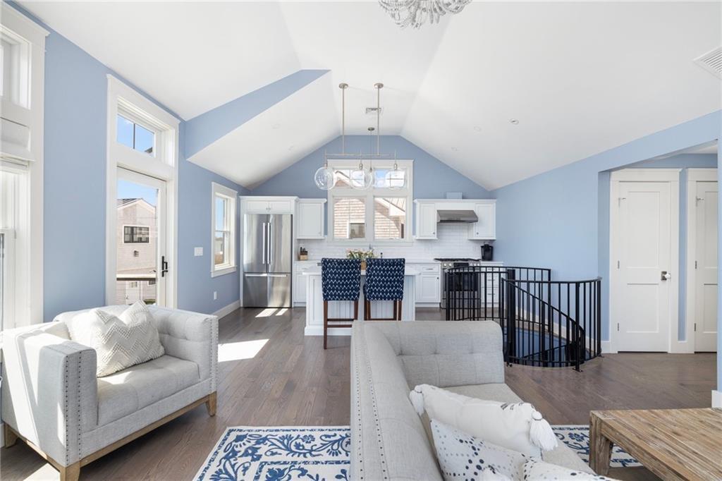 14 E Pointe Ct in South Kingstown, RI - Building Photo