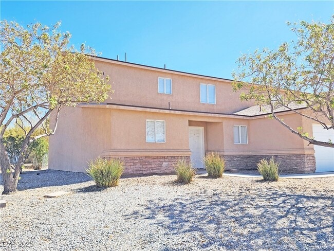 property at 1951 S Teepee Rd