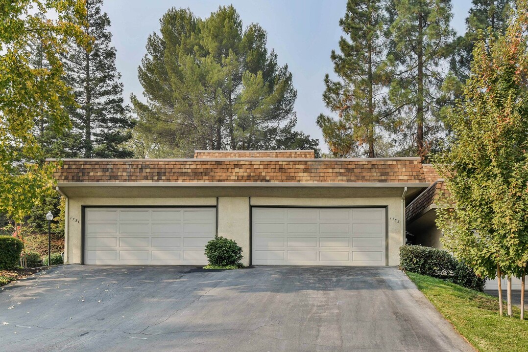 1753 Holland Cir in Walnut Creek, CA - Building Photo