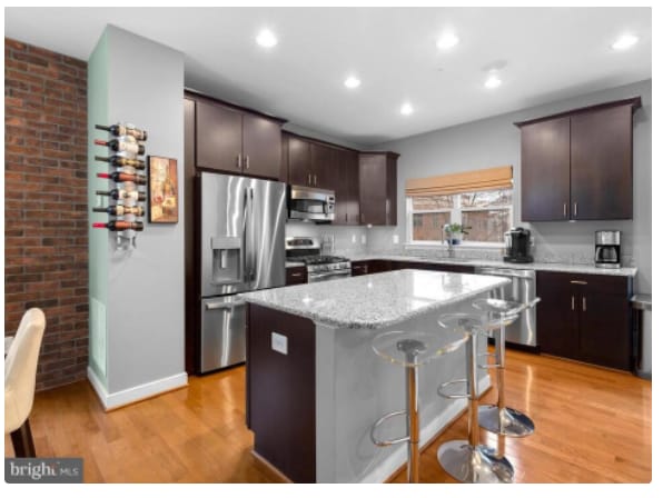 property at 5815 Lustine St