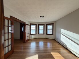 30 Medford St, Unit 1 in Medford, MA - Building Photo