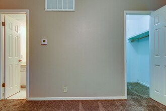 2401 Brookridge Dr in Texarkana, AR - Building Photo - Building Photo