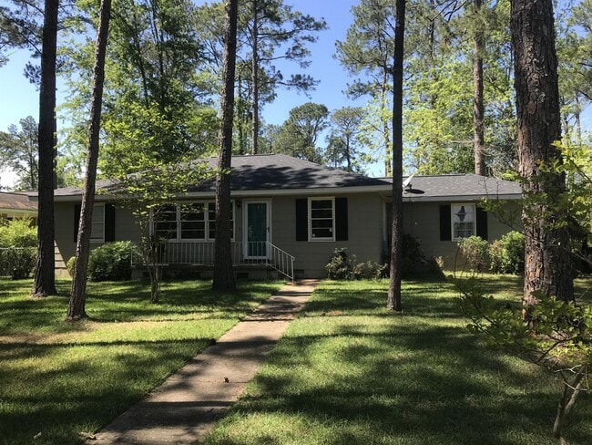 property at 1031 Summit Dr