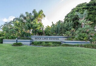 251 NW 69th St in Boca Raton, FL - Building Photo - Building Photo