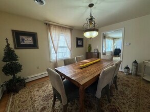 2403 New Holland Pike in Lancaster, PA - Foto de edificio - Building Photo