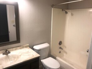 608 N Pennsylvania Ave in Roswell, NM - Building Photo - Building Photo