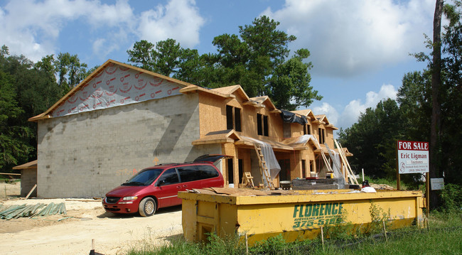 2710 NW 104th Ct in Gainesville, FL - Foto de edificio - Building Photo