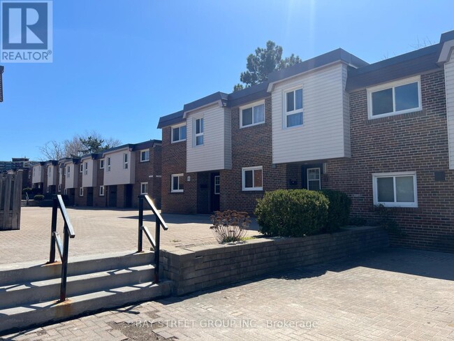 67-167 Godstone Rd
