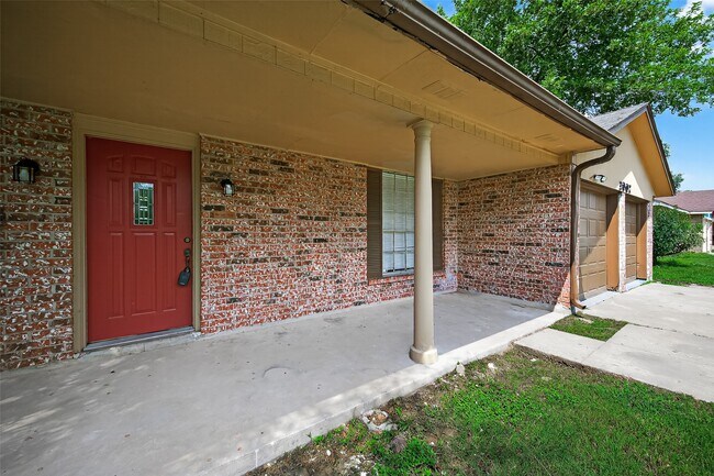 2007 Whiteback Dr in Houston, TX - Building Photo - Building Photo